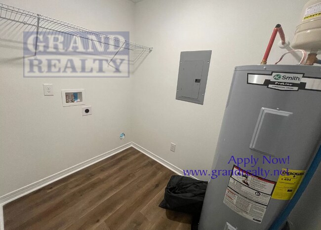 Building Photo - Brand New 2 Bedroom, 2 Bathroom Rental in ...
