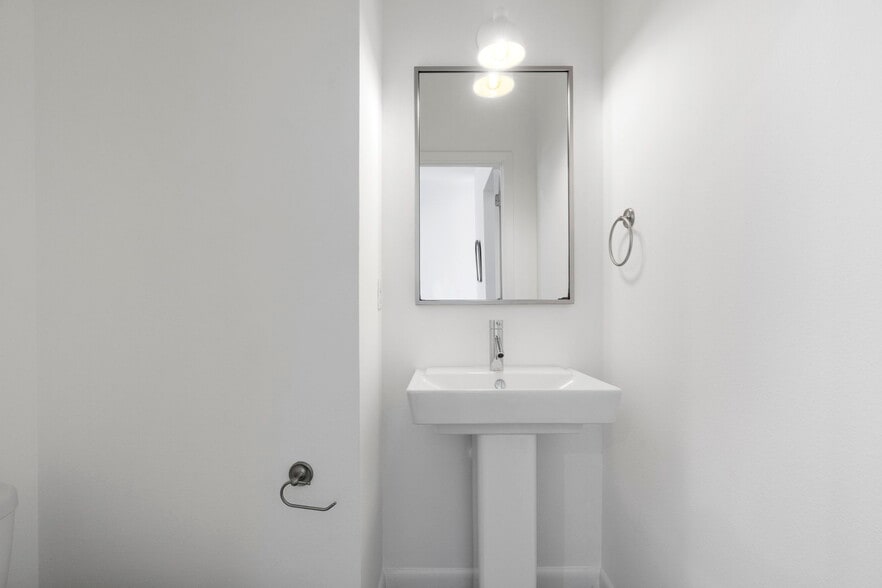 Building Photo - 312 Ashley Dawn Ln