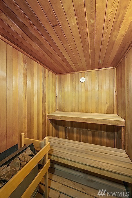 Sauna - 2100 3rd Ave