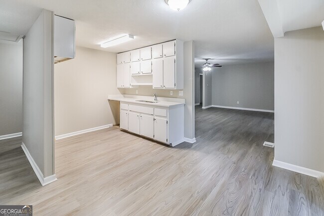 Building Photo - 3212 Pine Branch Ct