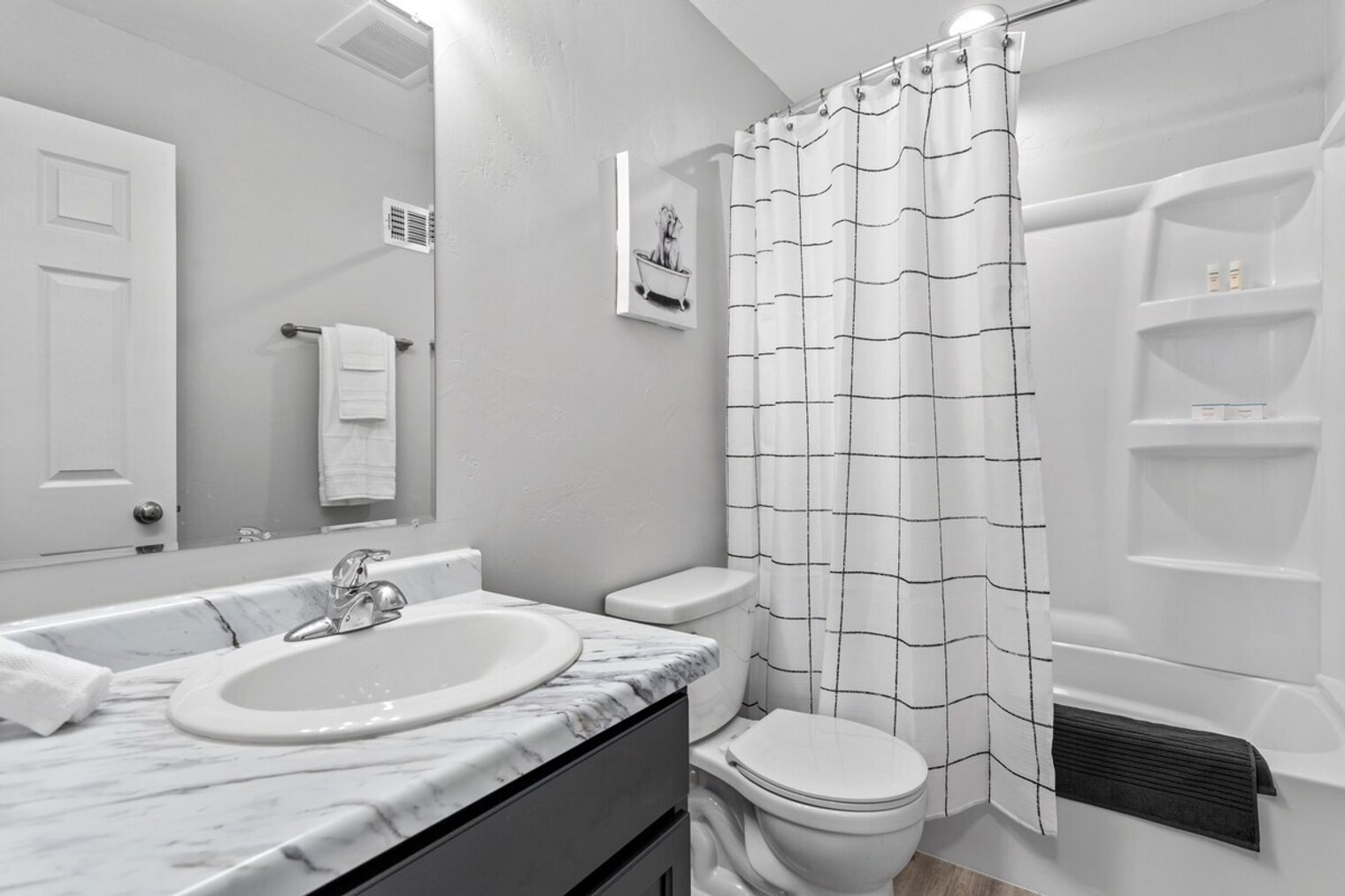 Building Photo - 826 W Browning St