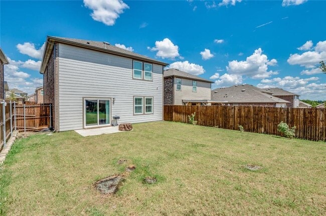 Building Photo - AVAILABLE NOW - Spacious 3-Bedroom Home in Monticello Park – 2 Living Areas, Granite Counters & L...