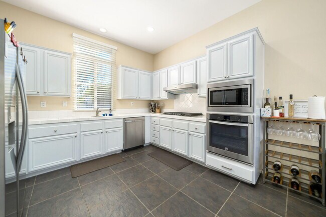 Building Photo - 79700 Desert Willow St