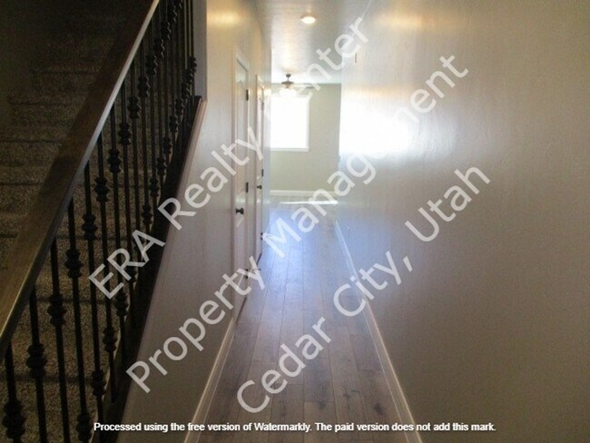 Building Photo - **Move-In Bonsu!!! 3 bedroom, 2.5 bath - Newer town home living in the heart of Cedar City!