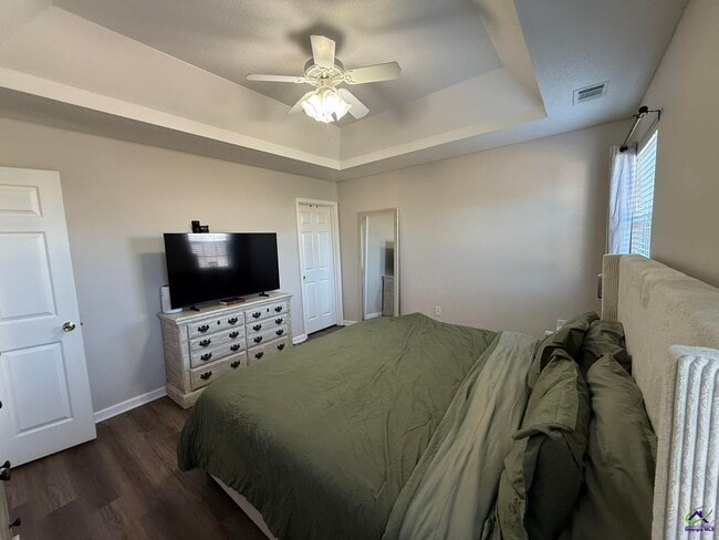 Building Photo - 107 White Tail Ln