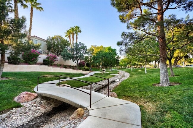 Building Photo - 1416 Palantine Hill Dr