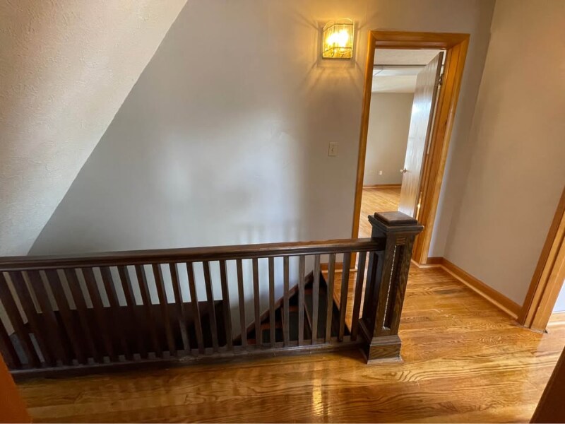 Building Photo - 307 N Main St