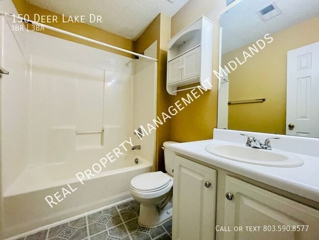 Building Photo - 150 Deer Lake Dr