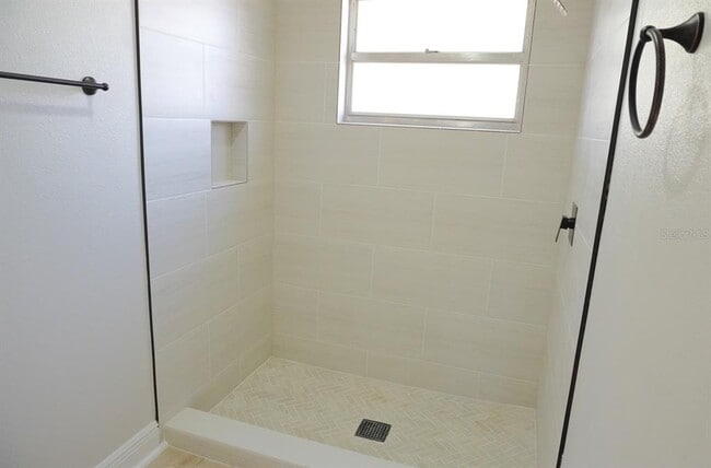 Building Photo - 7811 Bay Cedar Dr