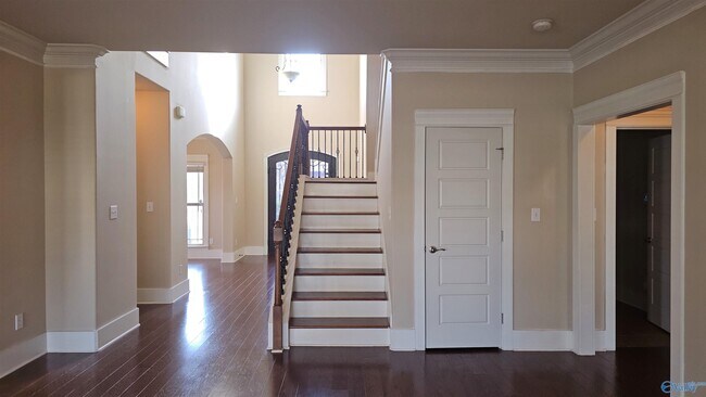 Building Photo - 3 Sudworth Dr SW