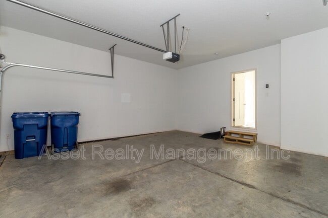 Building Photo - 2620 Jacobs Canyon Ln