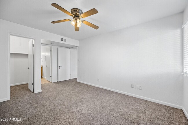 Building Photo - 5995 N 78th St