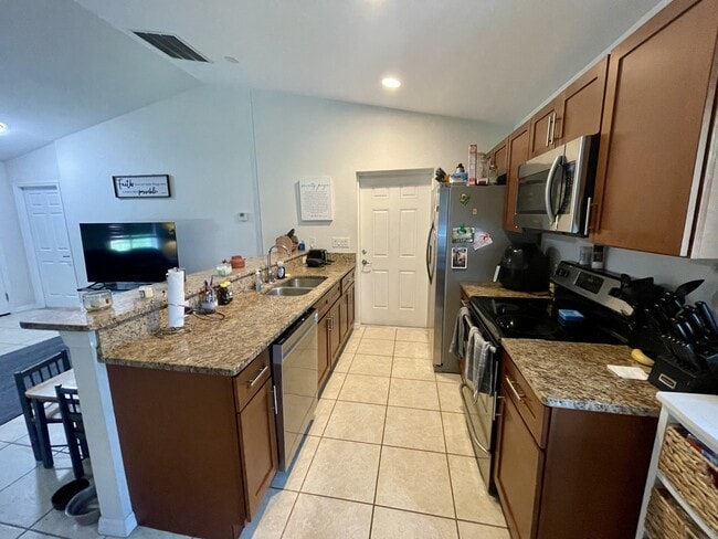 Building Photo - 1167 Urmey Ln