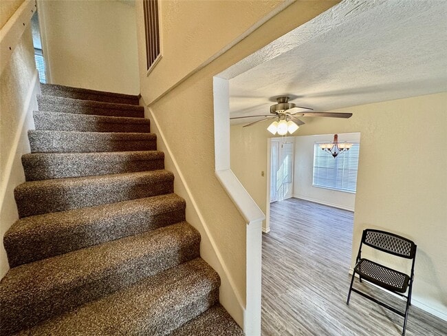 Building Photo - 504 Timber Bay Dr