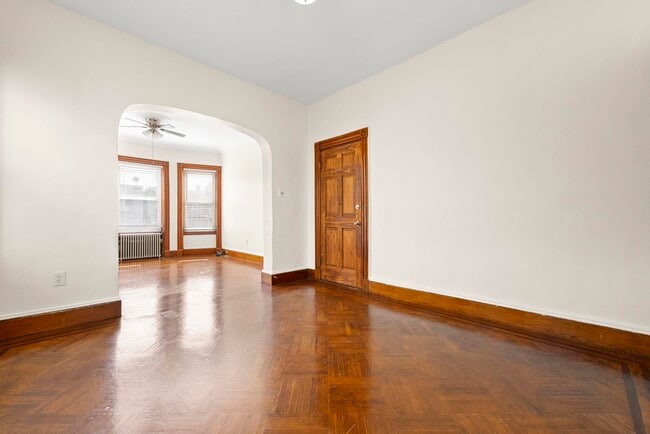 Building Photo - 32 Pearsall Ave