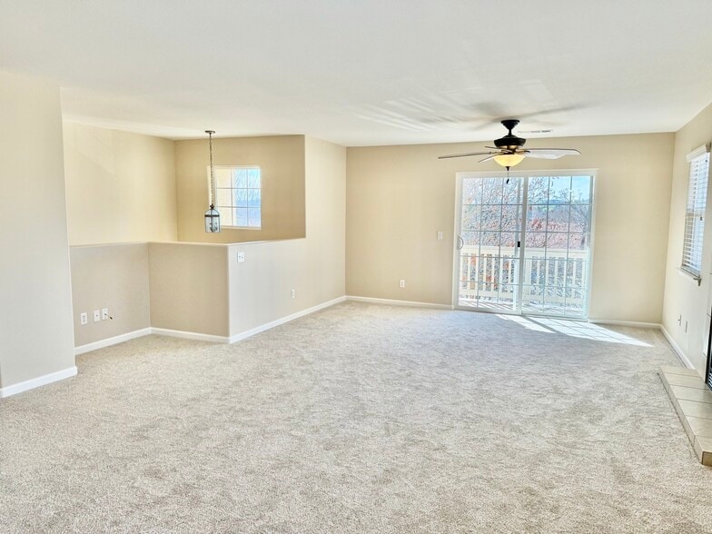 Building Photo - 861 Marlbank Pl