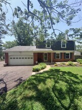 Building Photo - 238 Pond Dr