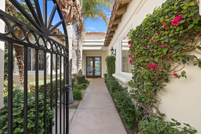 Building Photo - 49430 Montana Way