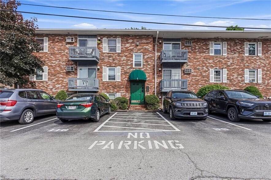 Building Photo - 200 Manville Hill Rd