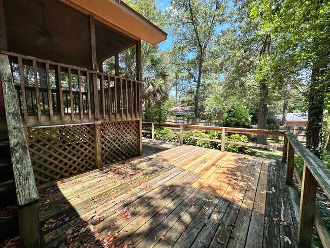 Building Photo - 3221 Foxhall Rd