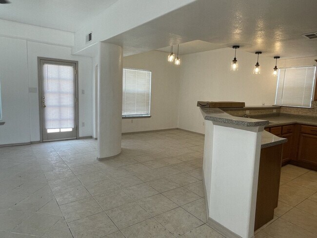 Building Photo - 12325 Tierra Arena Dr