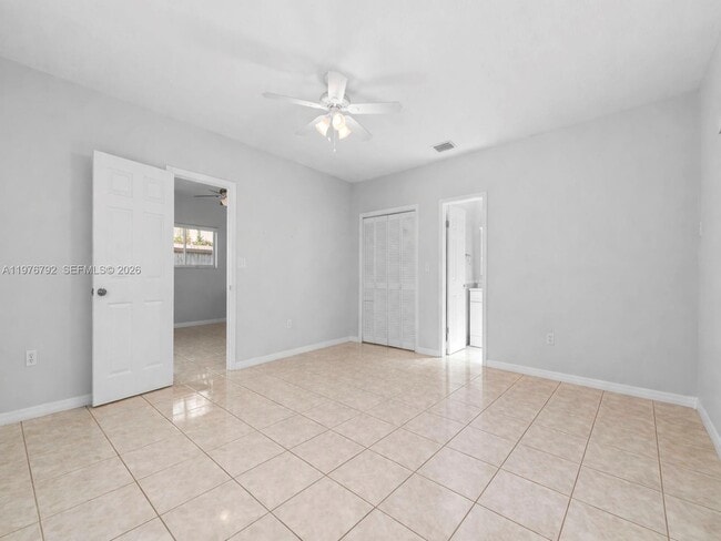 Building Photo - 6 SE Marlin Ave