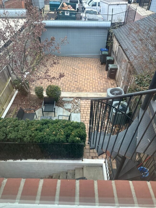 Building Photo - Modern 2 Bedroom, 2 Bathroom Penthouse with Parking in Historic LeDroit Park