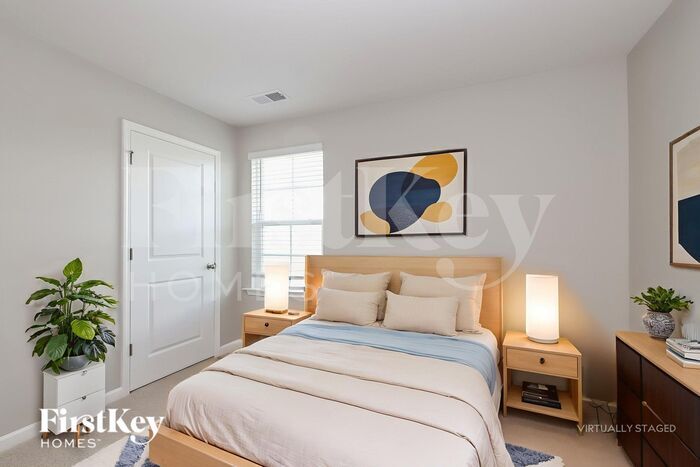 Building Photo - 341 Willowbrooke Way