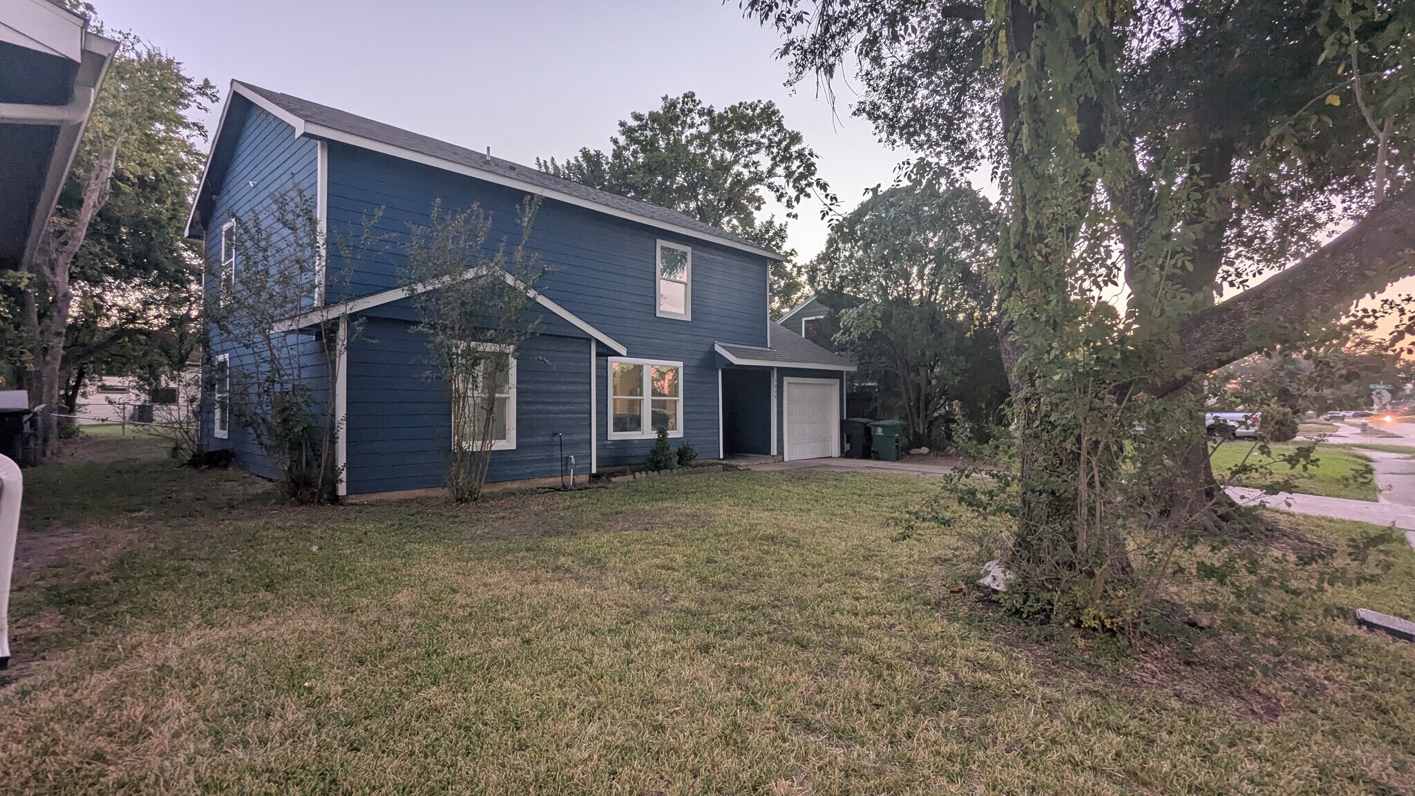 Building Photo - 3806 Luca St