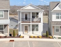 Building Photo - Spacious 3-Bedroom Townhome at Highbury | Modern Living Near Tennessee Tech
