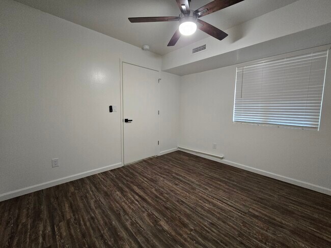 Building Photo - M&J Properties 161