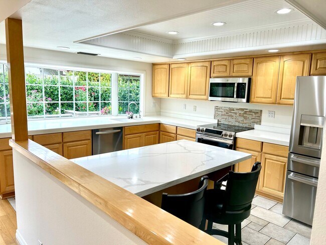 Building Photo - Beautiful 4 Bedroom/3 Bath Home with Bonus Room in Cypress, CA.   SOLAR Installed!