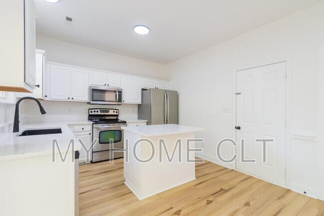 Building Photo - 643 Wilora Landing Rd