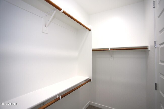 Building Photo - 1651 W Piedmont Rd