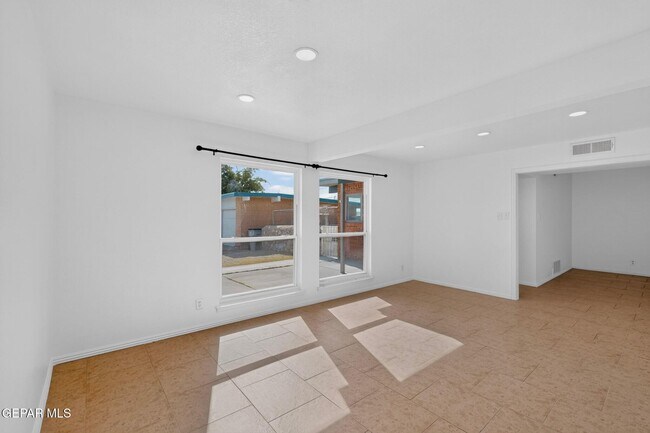 Building Photo - 5108 Yvette Ave