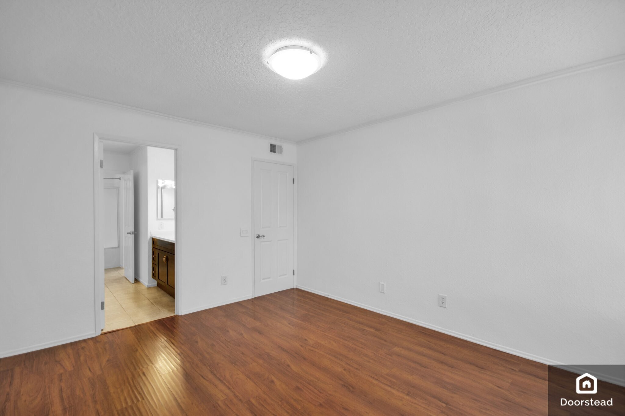 Building Photo - 25596 Mont Pointe