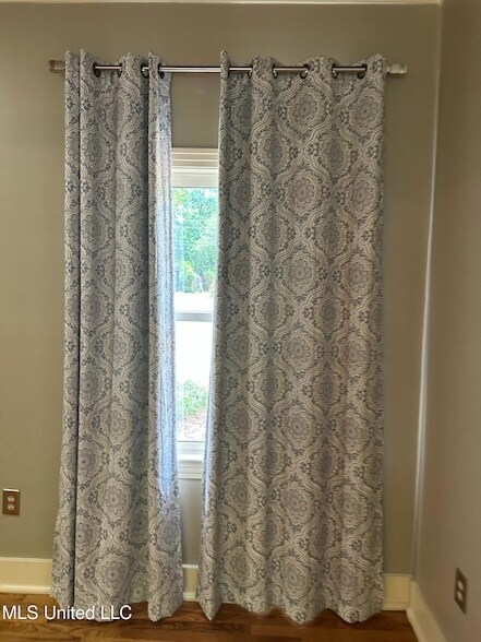 Building Photo - 3564 Cowan Pl