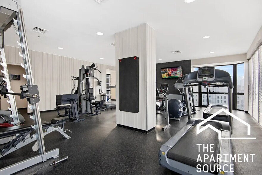 Building Photo - 1111 N Dearborn St