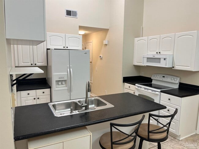 Building Photo - 7820 Mellow Days Dr