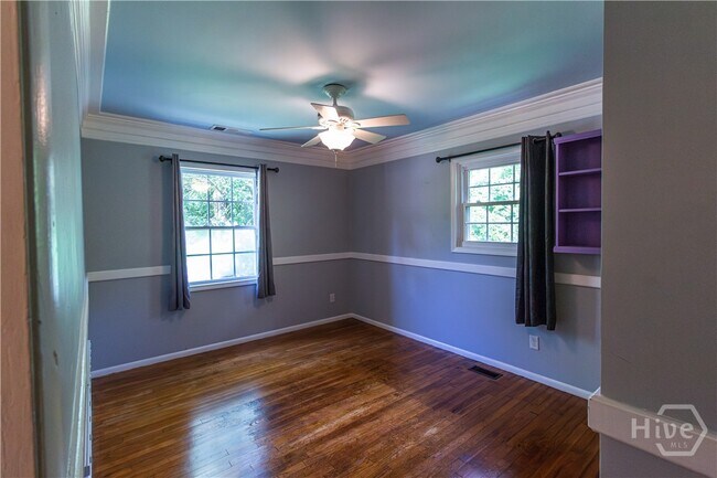 Building Photo - 1037 College Station Rd