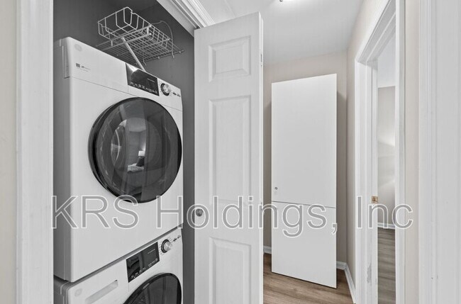 Building Photo - 2050 N Calvert St