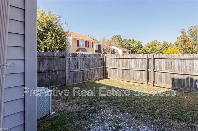 Building Photo - 5684 Campus Dr