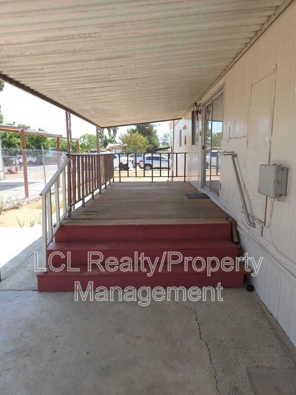 Building Photo - 27642 Van Buren Ave