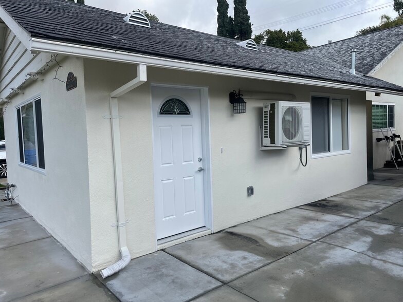 Building Photo - 12120 Rahn Ave