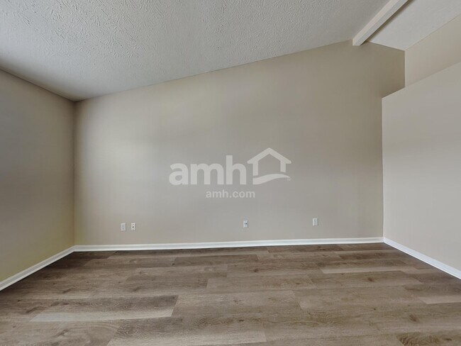 Building Photo - 10825 Spring Green Dr