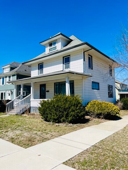 Building Photo - 701 3rd St NW