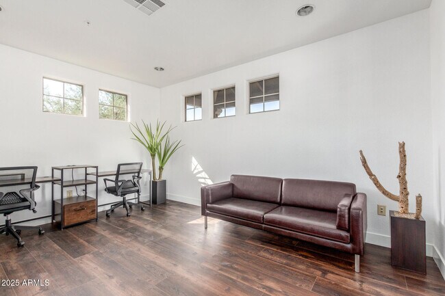 Building Photo - 20801 N 90th Pl