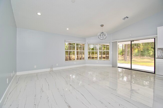 Building Photo - 14193 80th Ln N