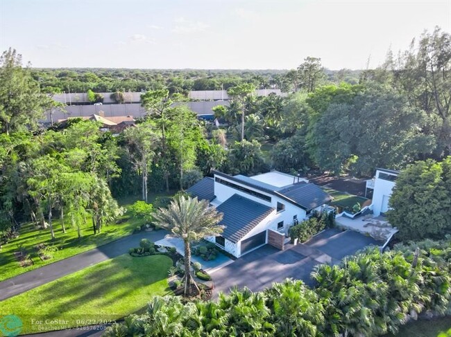 Building Photo - 5755 NW 65th Terrace