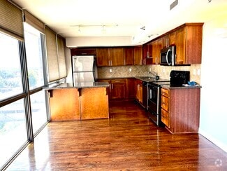 Building Photo - 600 Admiral Blvd